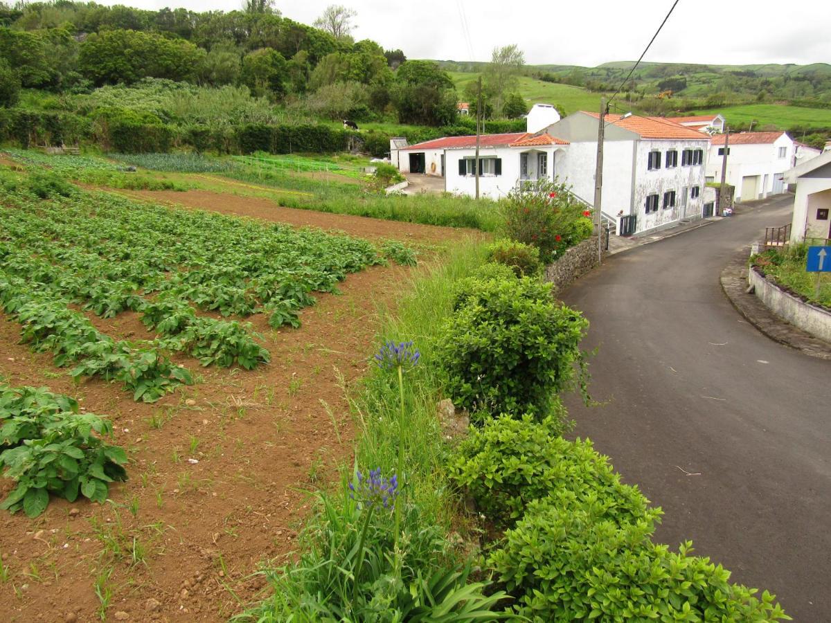 Casa L&M Apartment Lajes das Flores Екстериор снимка